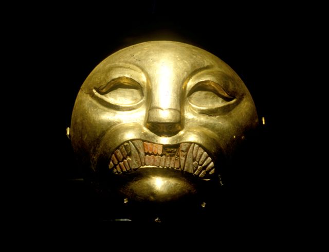 gold inca mask